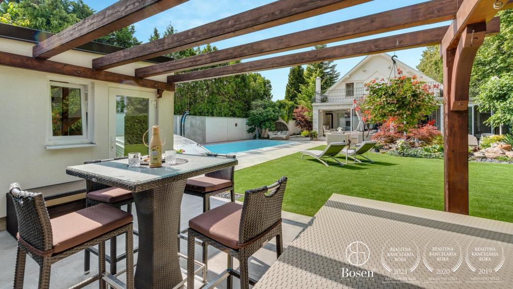 PREDANÉ | BOSEN | Nadštandardný 5 izb. RD so zimnou záhradou a bazénom, Kvetná, Dunajská Lužná