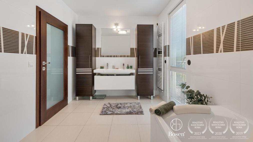 PREDANÉ | BOSEN | Nadštandardný 5 izb. RD so zimnou záhradou a bazénom, Kvetná, Dunajská Lužná