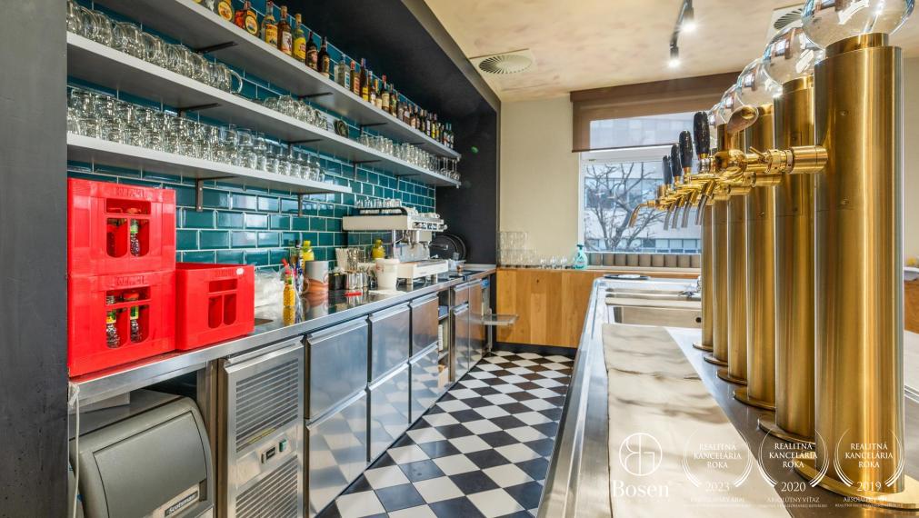 BOSEN | !!BEZ ODSTUPNÉHO!! odstúpenie kompletne zariadenej reštaurácie . Hálkova, Nové Mesto 876m2