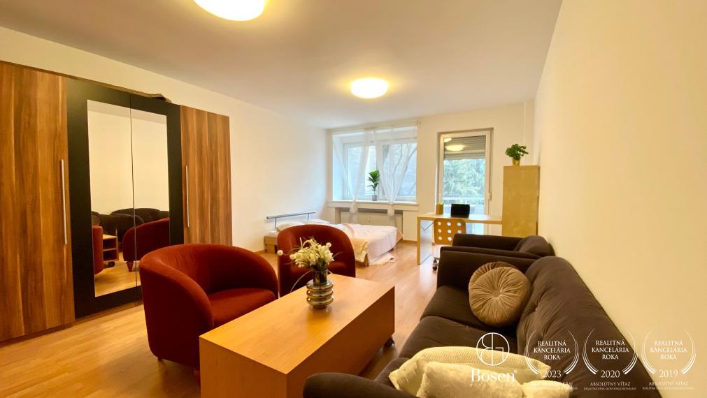 PRENAJATÉ BOSEN |  Veľkorysý 3,5 i byt, Záhradnícka, Staré Mesto, 92 m2