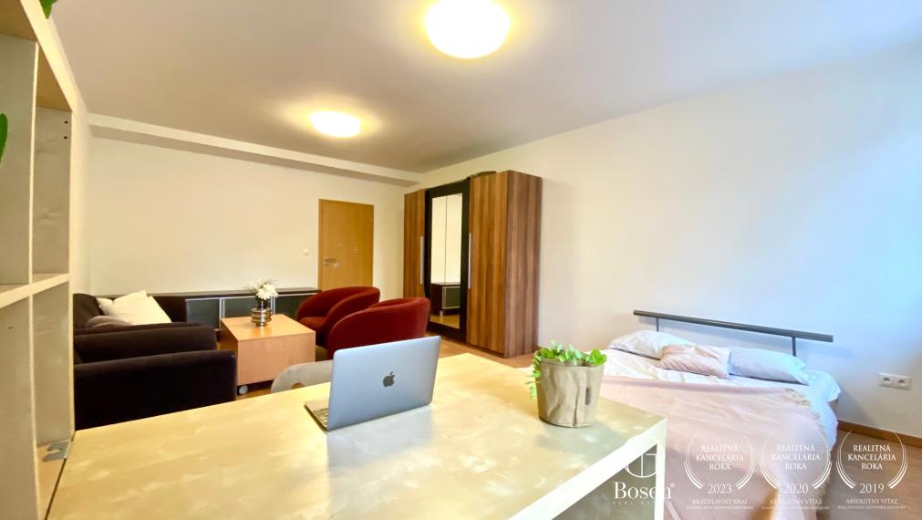 PRENAJATÉ BOSEN |  Veľkorysý 3,5 i byt, Záhradnícka, Staré Mesto, 92 m2