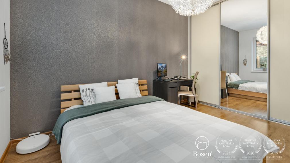 PREDANÉ - BOSEN | 3 izbový byt so záhradou a terasou, Veľký Biel