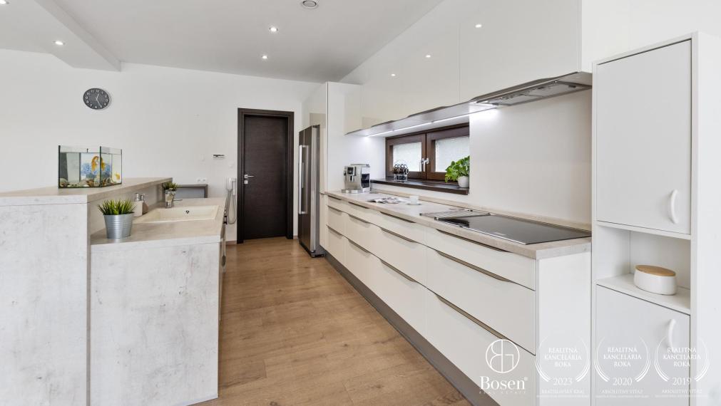 BOSEN | Moderný 8 izbový rodinný dom, Trnavská, Bernolákovo, 326 m2