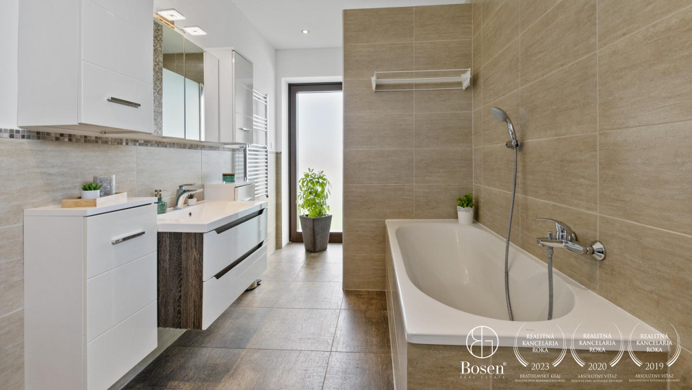 BOSEN | Moderný 8 izbový rodinný dom, Trnavská, Bernolákovo, 326 m2