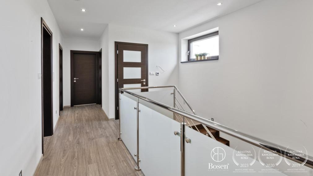 BOSEN | Moderný 8 izbový rodinný dom, Trnavská, Bernolákovo, 326 m2