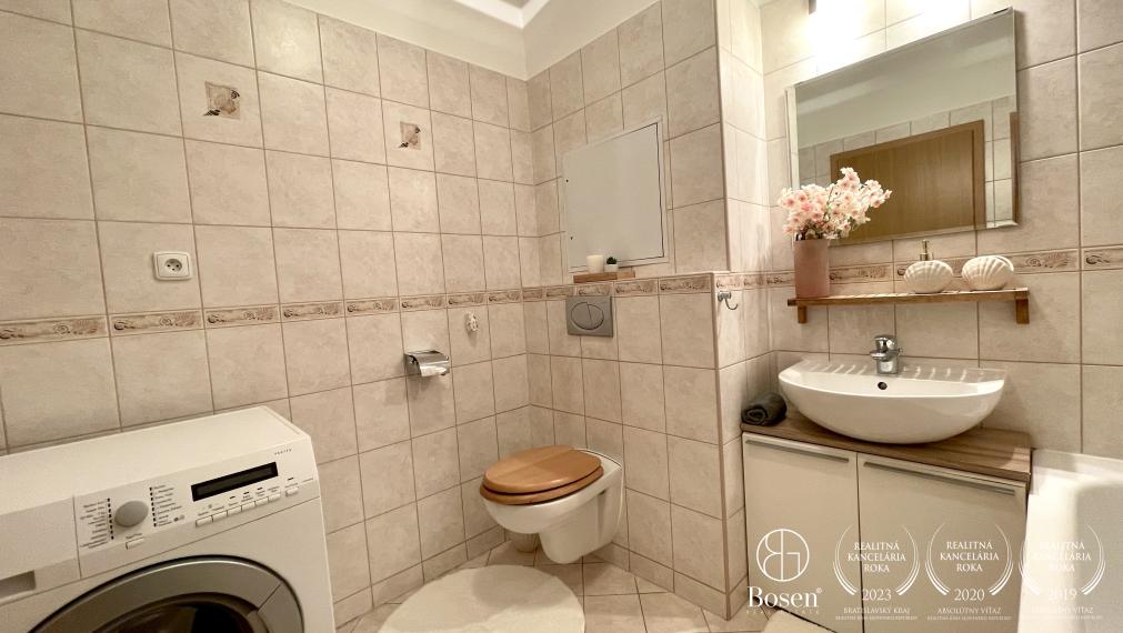 BOSEN | Prenájom 2 izbového bytu, Tomášiková, Ružinov, 57m2