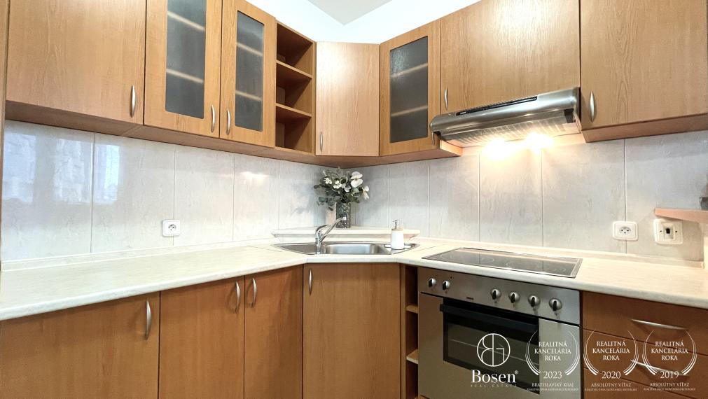 BOSEN | Prenájom 2 izbového bytu, Tomášiková, Ružinov, 57m2