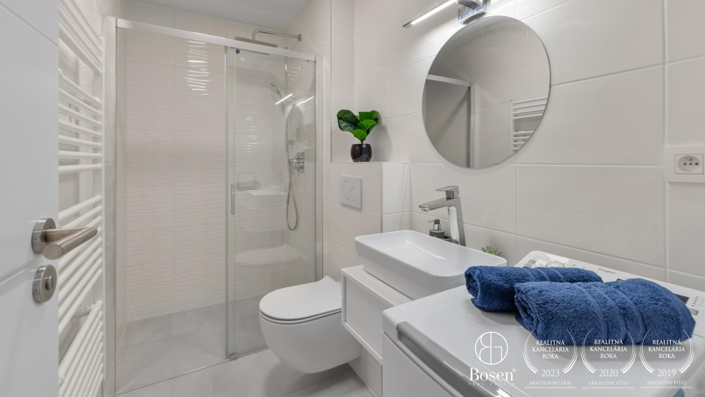 BOSEN | Prenájom 2 izbový byt s predzáhradkou a parkovacím miestom ,,B1'' na ulici Karpatská, Bratislava - Staré Mesto