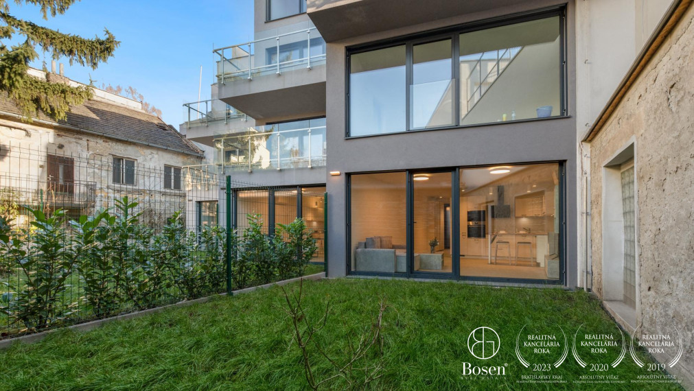 BOSEN | Prenájom 2 izbový byt s predzáhradkou a parkovacím miestom ,,B1'' na ulici Karpatská, Bratislava - Staré Mesto