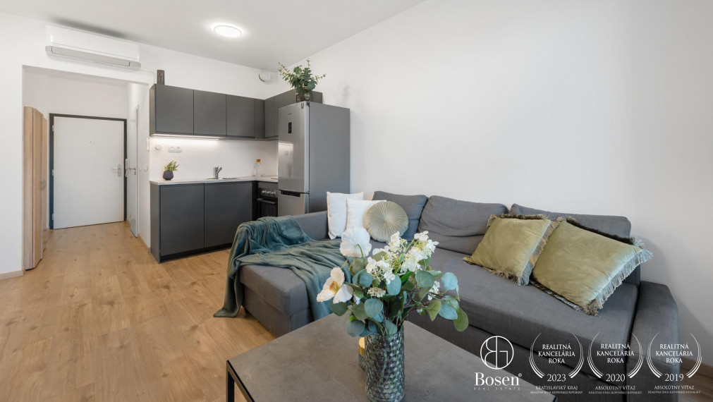 PREDANÉ BOSEN | Slnečnice 1.izbový byt s vonkajším parkovacím státím, Petržalka, 29,56 m2