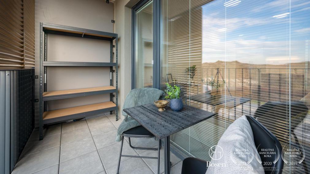 PREDANÉ BOSEN | Slnečnice 1.izbový byt s vonkajším parkovacím státím, Petržalka, 29,56 m2