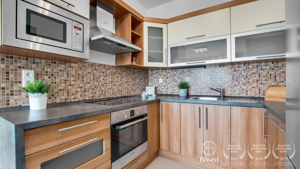 BOSEN | PREDANÉ:| Zariadený 2 izbový byt, Smaragdová ul., Jarovce, 60 m2