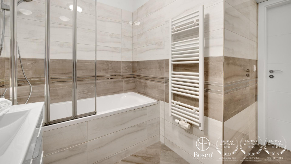 BOSEN | 3 izbový slnečný byt v projekte Panorama City, 74.86 m2