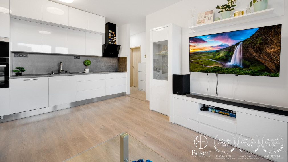 BOSEN | 2 izbový byt Slnečnice s vonkajším parkovacím státím