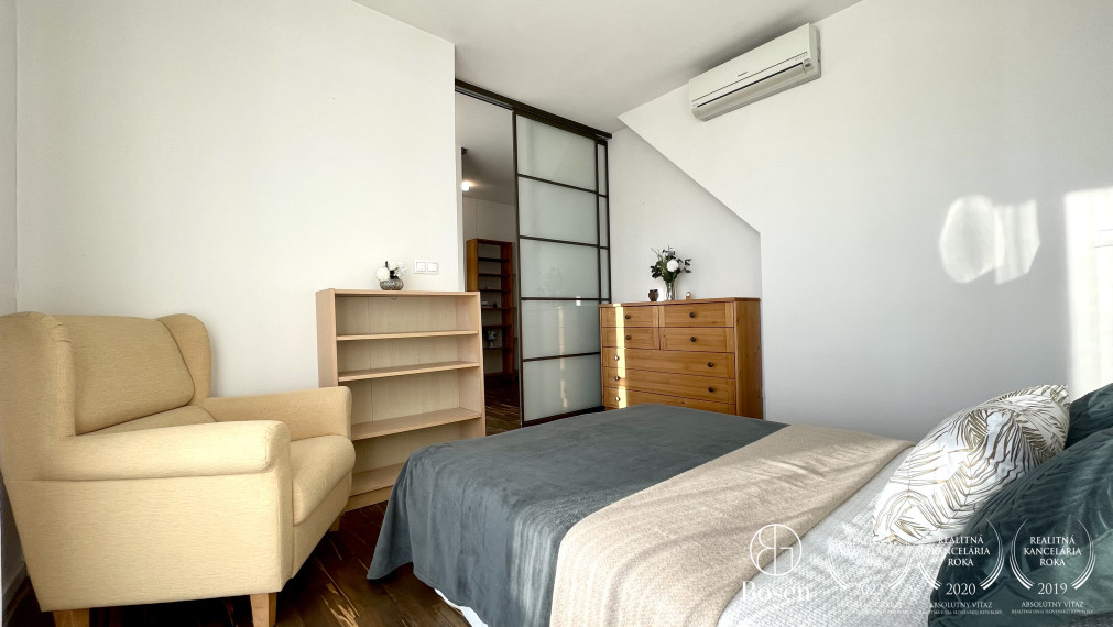 PRENAJATÉ | BOSEN | 2 izbový mezonet s terasou na ulici Ursínyho, Bratislava – m.č. Nové mesto