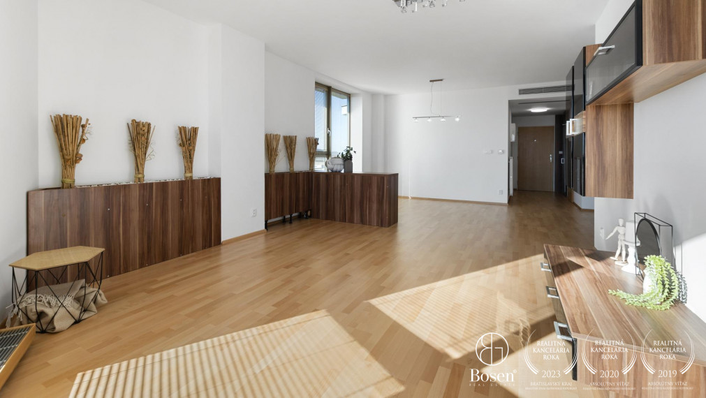 BOSEN | Predaj slnečný 2 izbový byt s terasou, 72 m2, Vienna Gate, Bratislava m.č. Petržalka