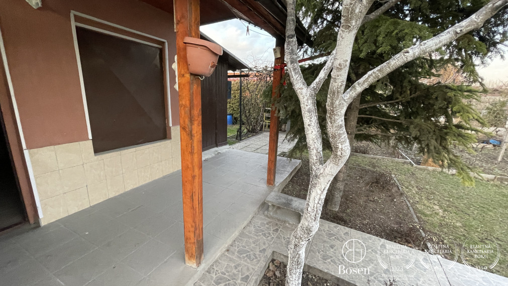 REZERVOVANÉ | Záhradná chata v Bratislave vo vlastníctve, Rača, Žabí majer, 300 m2