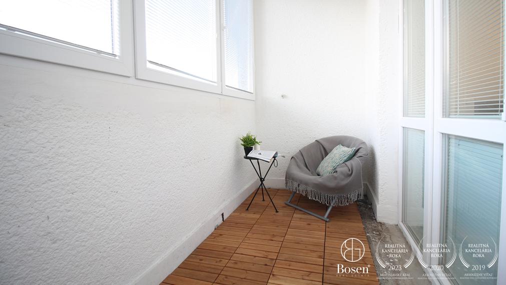 BOSEN | 2 - izbový byt, na prenájom s loggiou 14 m2, Karadžičova, Bratislava