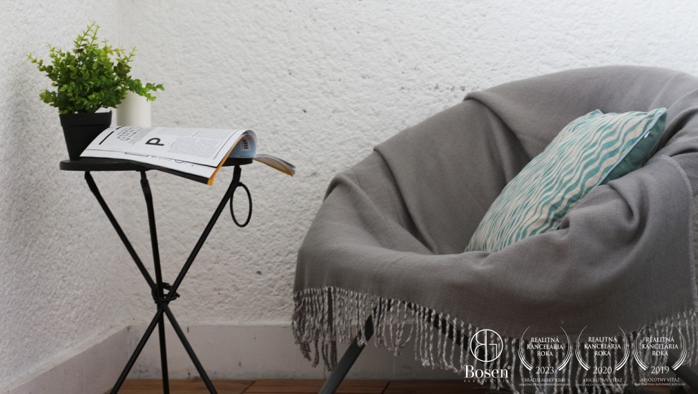 BOSEN | 2 - izbový byt, na prenájom s loggiou 14 m2, Karadžičova, Bratislava