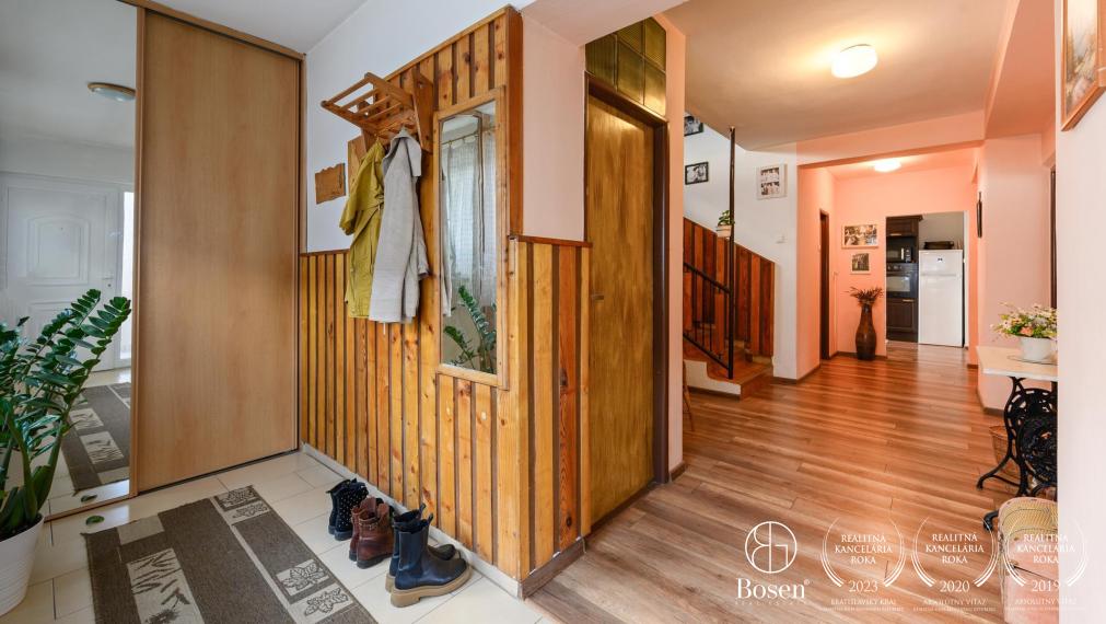 Predané - BOSEN |  5 izbový rodinný dom so slnečným pozemkom, Banícka - Pezinok