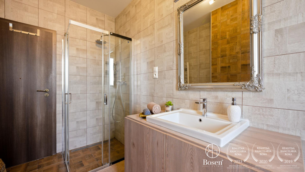 BOSEN | PREDANÝ 4 izbový dom, novostavba - Rovinka