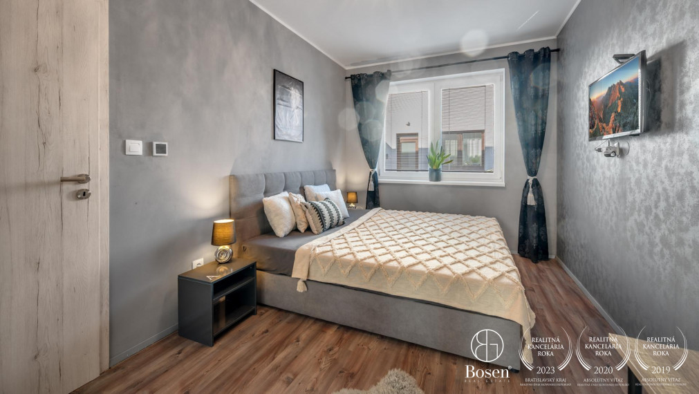 BOSEN | 3 izbový byt v dvojdome s garážou