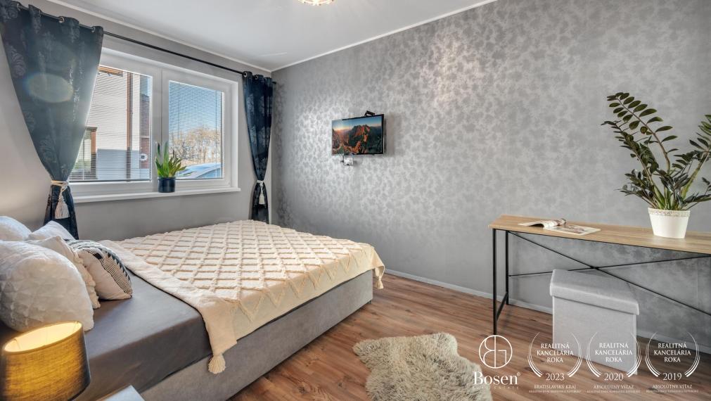 BOSEN | 3 izbový byt v dvojdome s garážou