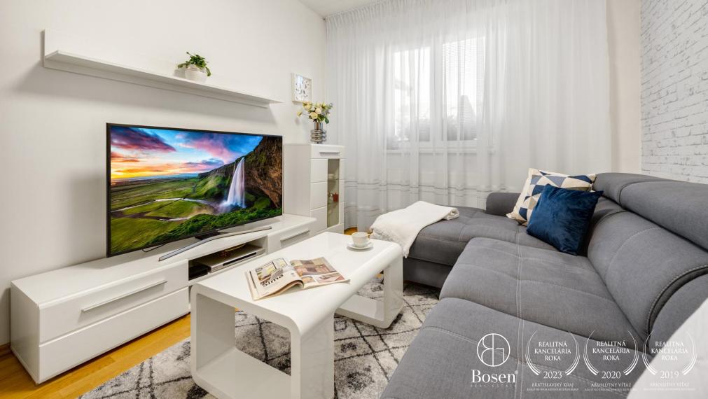 Predané BOSEN | 3 izbový rodinný dom so záhradou v m. č. - Vajnory