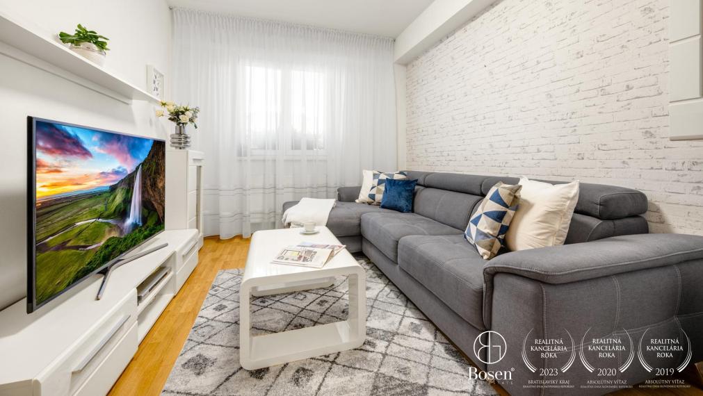 Predané BOSEN | 3 izbový rodinný dom so záhradou v m. č. - Vajnory