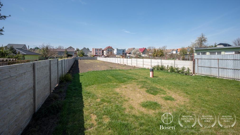 BOSEN | 5 izbový rodinný dom s pekným pozemkom, Vysoká pri Morave