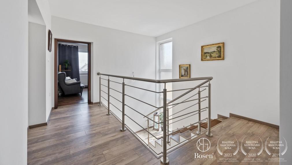 BOSEN | 5 izbový rodinný dom s pekným pozemkom, Vysoká pri Morave