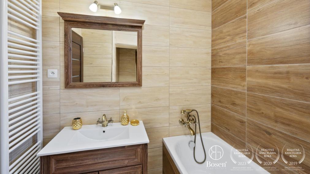 BOSEN | 5 izbový rodinný dom s pekným pozemkom, Vysoká pri Morave