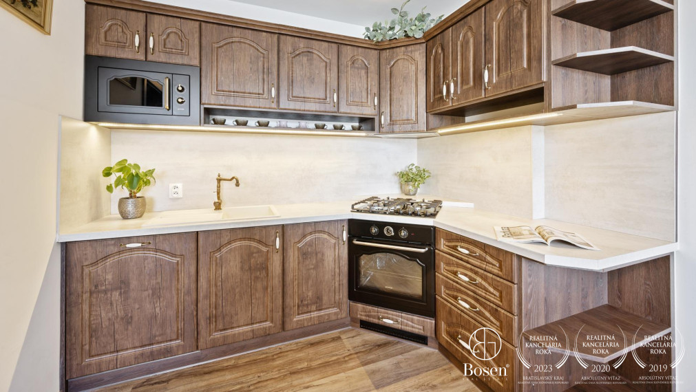 BOSEN | 5 izbový rodinný dom s pekným pozemkom, Vysoká pri Morave