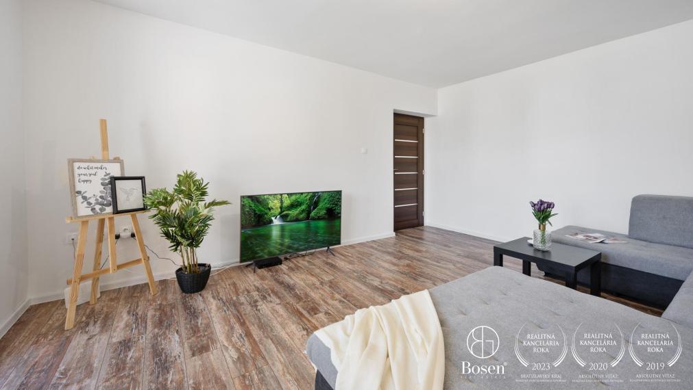 BOSEN | 5 izbový rodinný dom s pekným pozemkom, Vysoká pri Morave