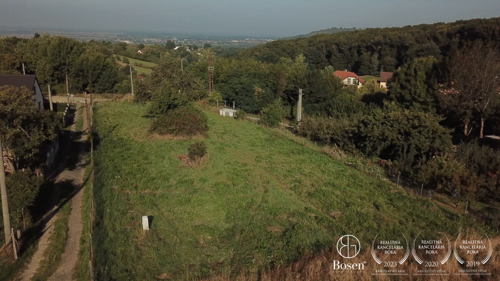 BOSEN | Stavebný pozemok s krásnym okolím, Marianka, 2593 m2