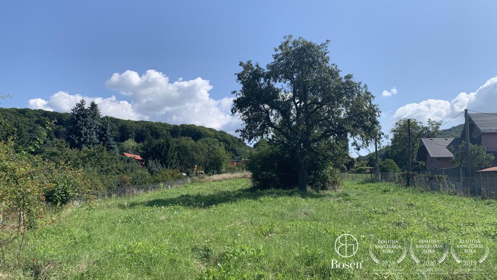 BOSEN | Stavebný pozemok s krásnym okolím, Marianka, 2593 m2