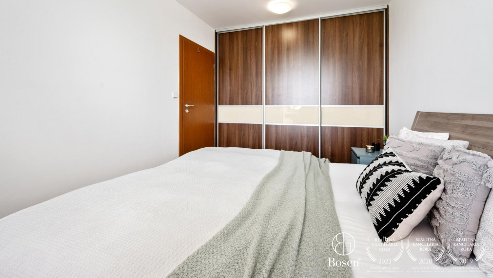 PREDANÉ: BOSEN | Zariadený 2 izb. byt vo vyhľadávanej časti Ružinova, Čaklovská ul.