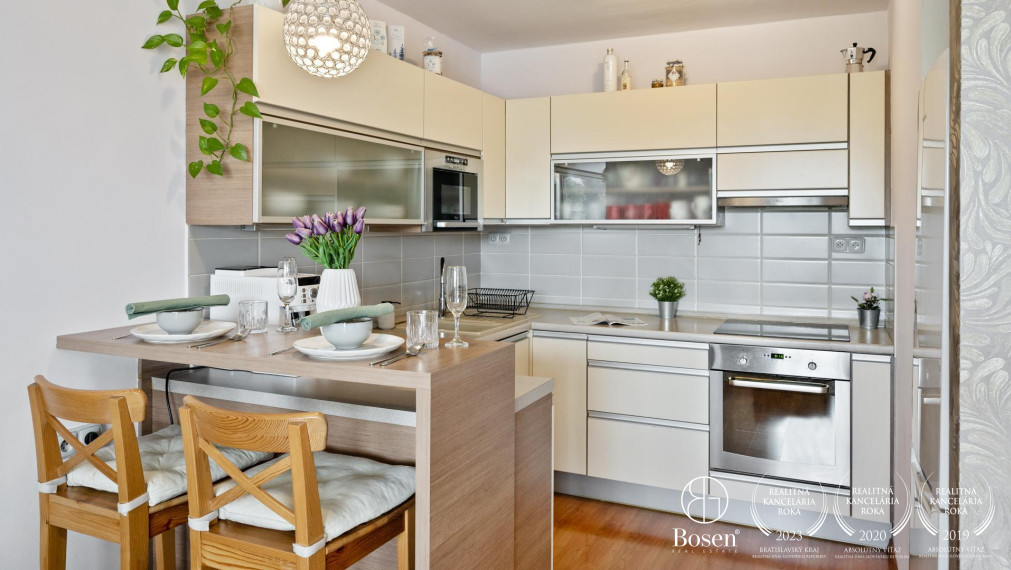 PREDANÉ: BOSEN | Zariadený 2 izb. byt vo vyhľadávanej časti Ružinova, Čaklovská ul.