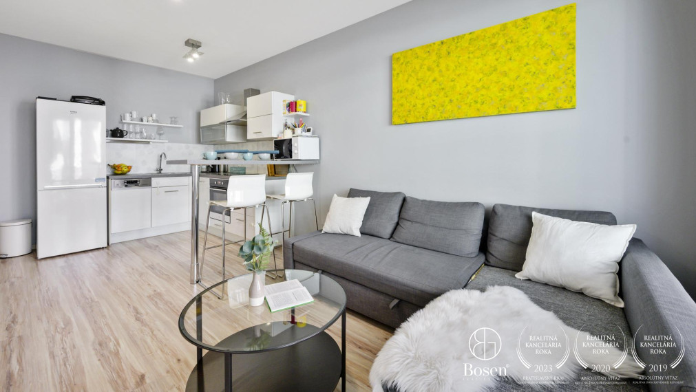 PREDANÉ BOSEN | 2 izbový kompletne zariadený byt na Jégeho aleji