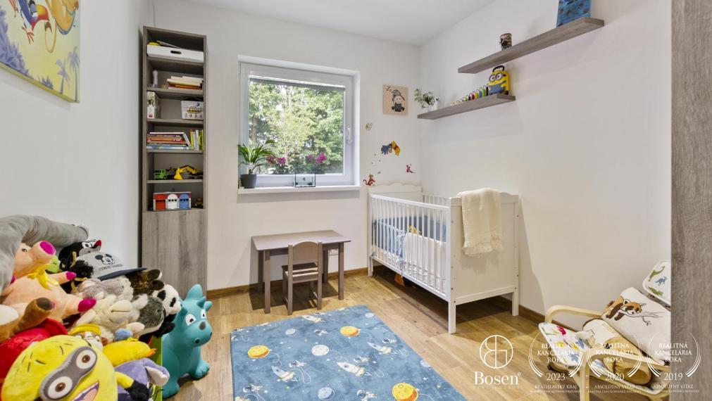 BOSEN | PREDANÉ Novostavba 3 izbová chata v obci Častá, 404m2