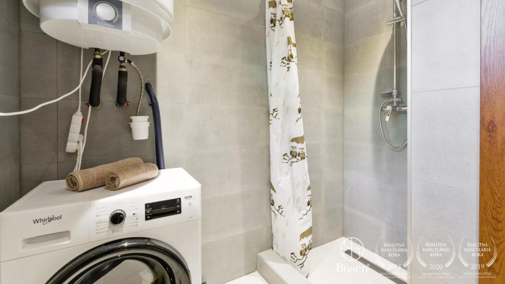 BOSEN | PREDANÉ Novostavba 3 izbová chata v obci Častá, 404m2