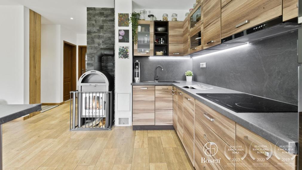 BOSEN | PREDANÉ Novostavba 3 izbová chata v obci Častá, 404m2