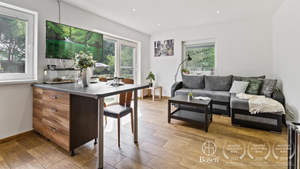 BOSEN | PREDANÉ Novostavba 3 izbová chata v obci Častá, 404m2