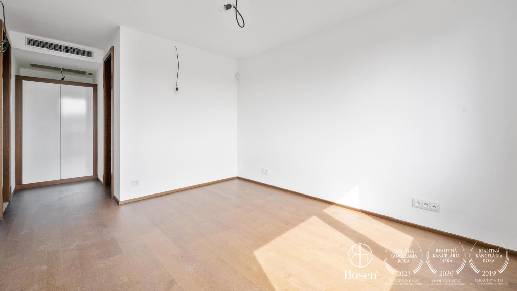 BOSEN | Veľkometrážny 3 izbový byt s terasou a zimnou záhradou, Martina Granca - Dúbravka, 305m2