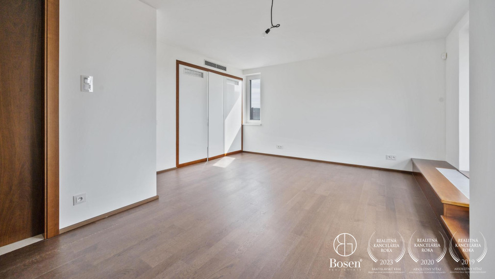BOSEN | Veľkometrážny 3 izbový byt s terasou a zimnou záhradou, Martina Granca - Dúbravka, 305m2