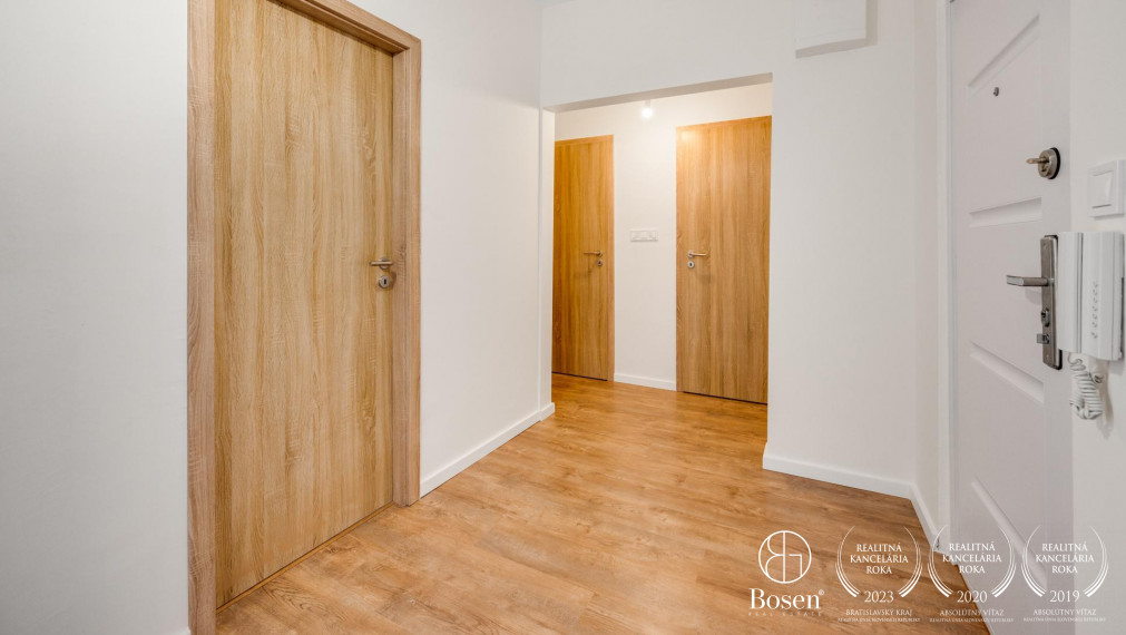 PREDANÉ: BOSEN | Zrekonštruovaný 3 izb. byt., Ľ. Fullu, Karlova Ves, 76 m2
