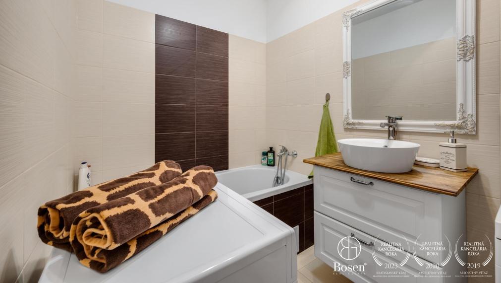 REZERVOVANÝ!Čiastočne zariadený 3izb rodinný dom so záhradou