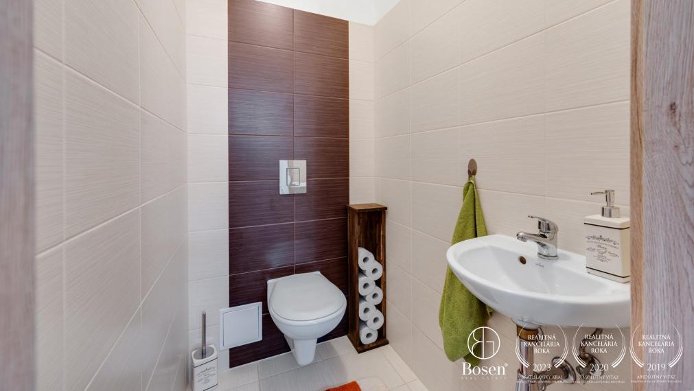 REZERVOVANÝ!Čiastočne zariadený 3izb rodinný dom so záhradou