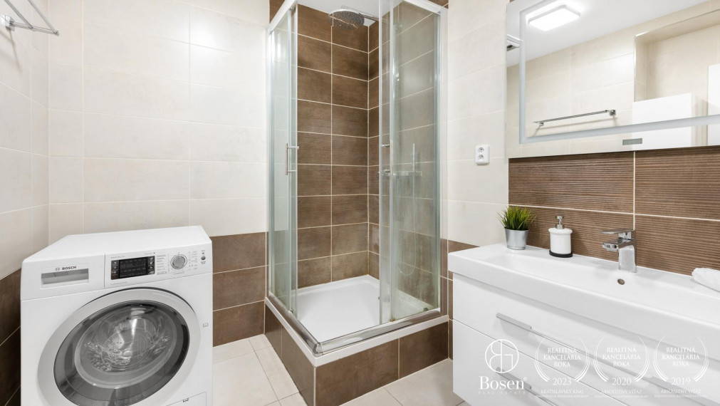 BOSEN | Priestranný 3 izbový byt v tichej lokalite m.č. Ružinov - Trnávka, ulica Banšelova, 82 m2