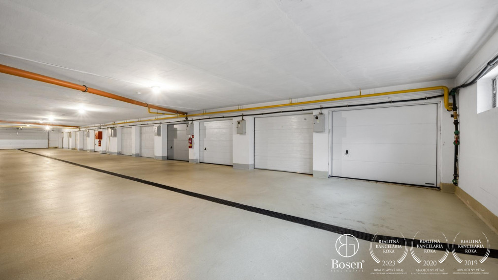 BOSEN | Priestranný 3 izbový byt v tichej lokalite m.č. Ružinov - Trnávka, ulica Banšelova, 82 m2